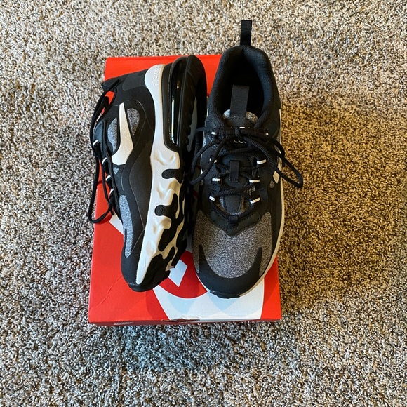 FLASH SALE Nike Air Max 270 React Women’s Sneakers - Picture 9 of 11